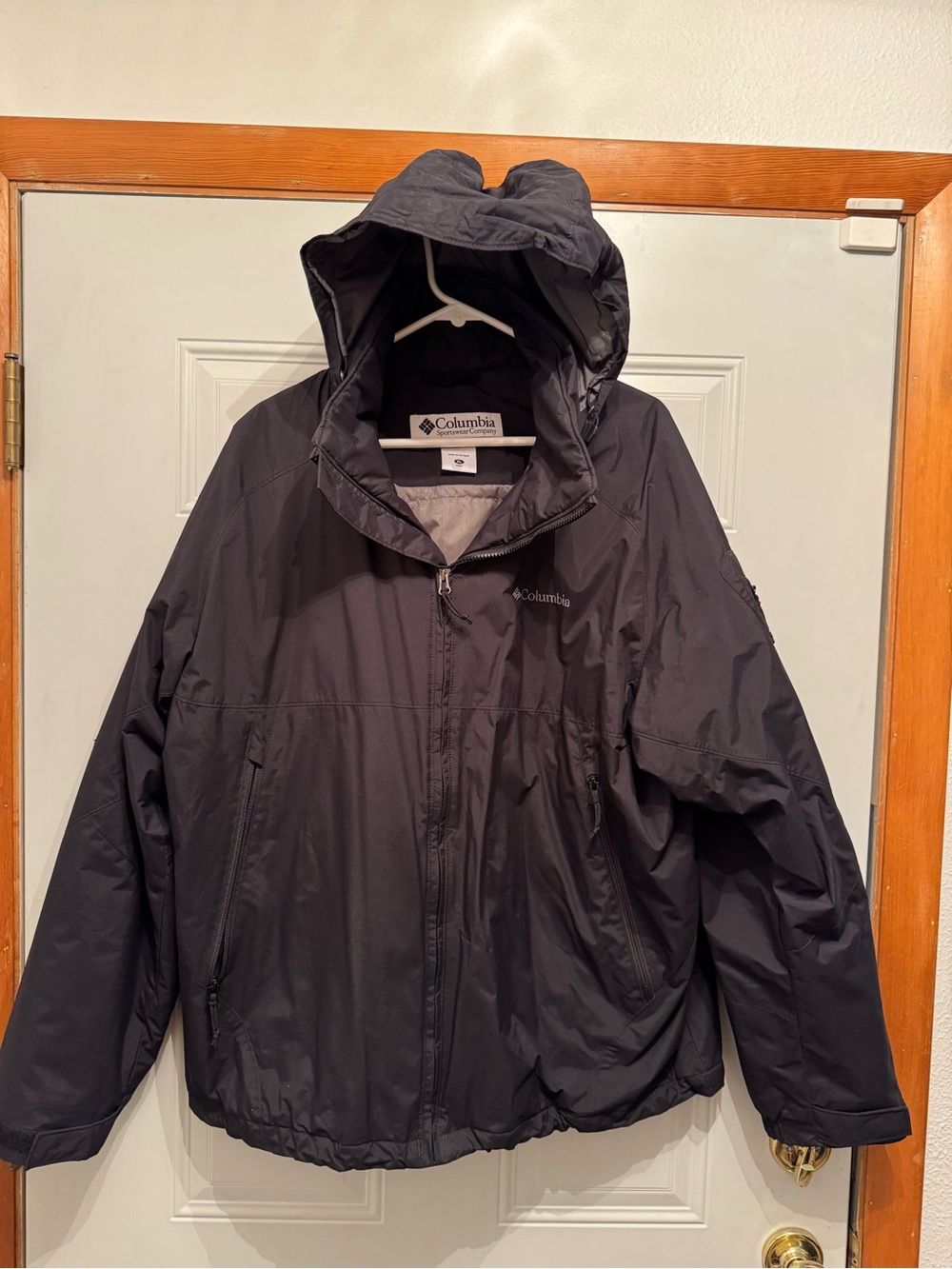Columbia Columbia Men's hooded fall winter black Jacket men’s size XL